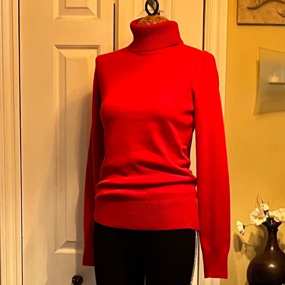 French Connection Red Turtleneck Size M